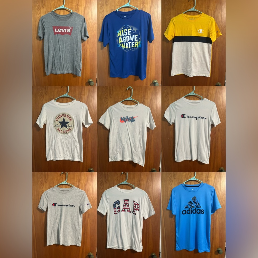 9 pieces of Boy’s short sleeve tees size L